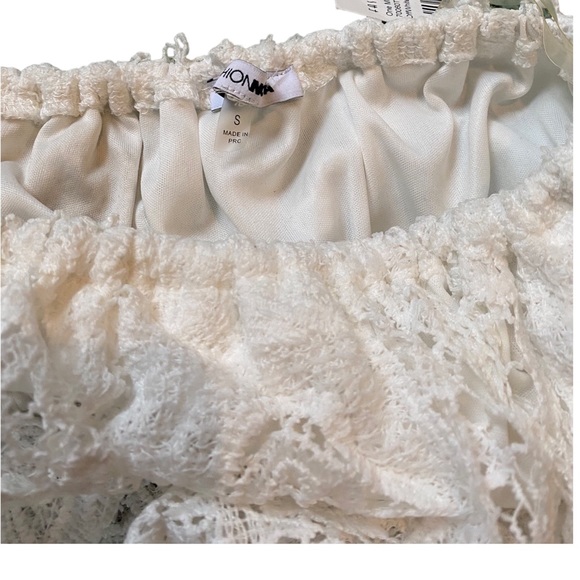 Fashion Nova white lace off the shoulder top - Picture 4 of 5